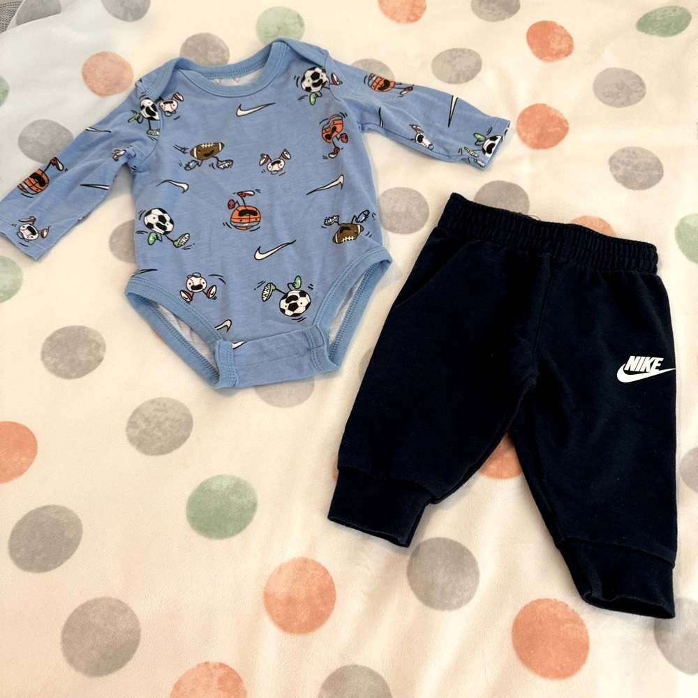 Nike Long Sleeve Sports Theme Shirt with Matching Blue Pants - Size 3 months